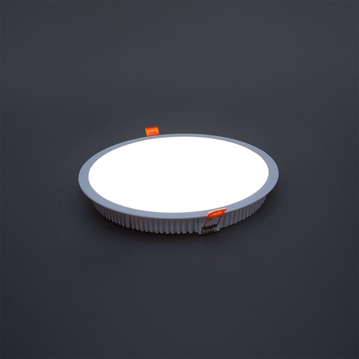 Track Light – EK 17